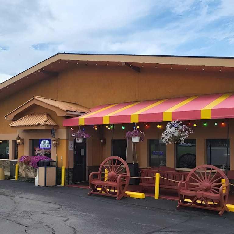 📍 Los Gallos Mexican Restaurant – North Lima